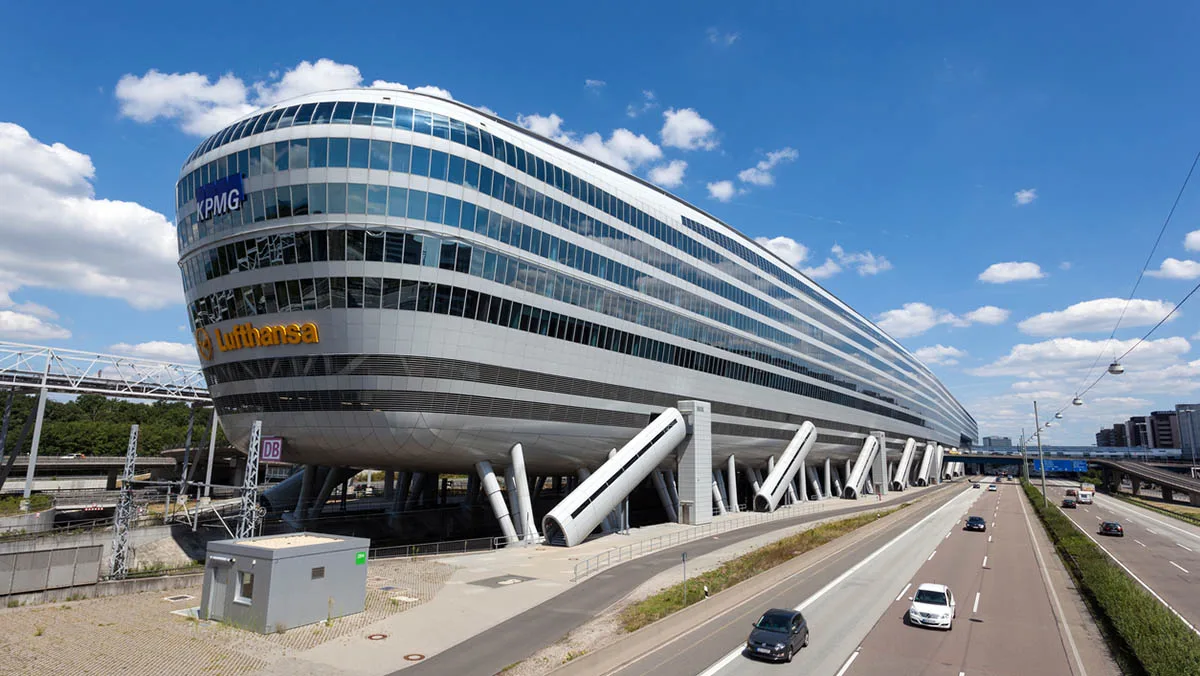 Deutschland Flughafen Frankfurt iStock typhoonski -482729306 Flughafen Frankfurt