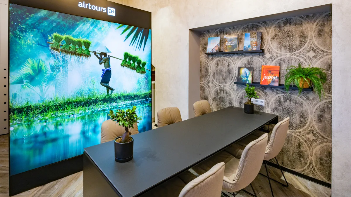 f41c2b3ab045-airtours-travel-boutique-1- Airtours Travel Boutique