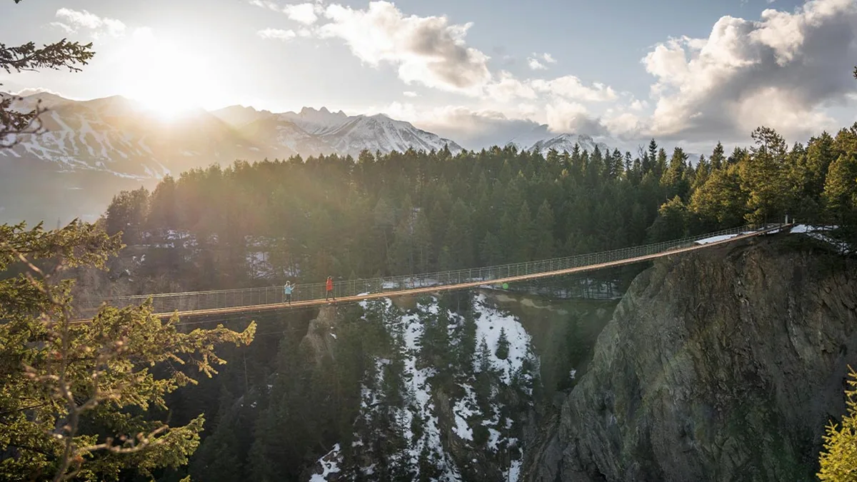 Kanada British Columbia Golden Skybridge Foto Tourism Golden Kanada British Columbia Golden Skybridge Foto Tourism Golden.jpg