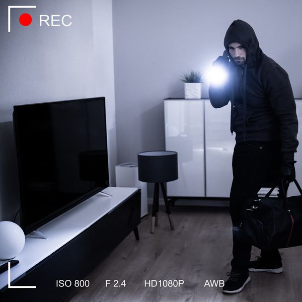 Diebstahl Einbruch Einbrecher Raub Räuber Foto iStock AndreyPopov