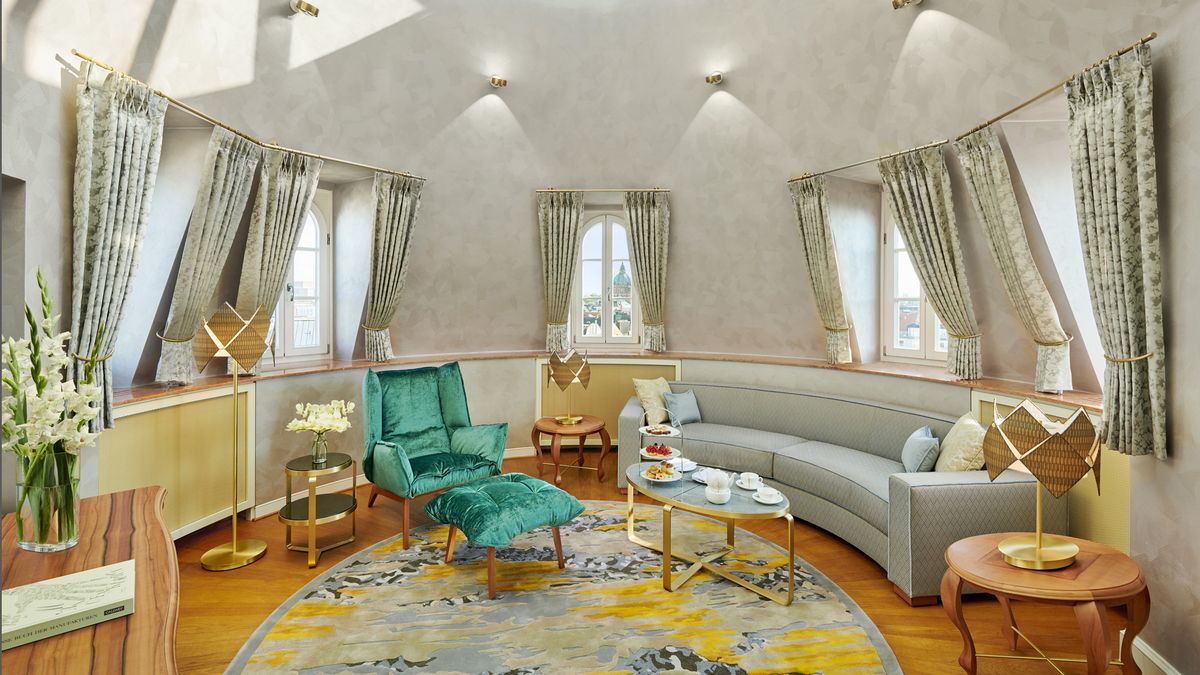 Mandarin oriental Muenchen TOWER SUITE LIVING ROOM