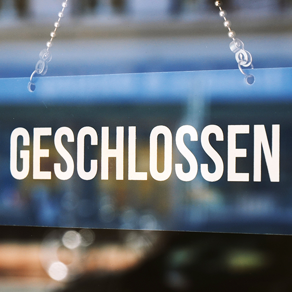 Schild Geschlossen iStock Axel Bueckert.jpg