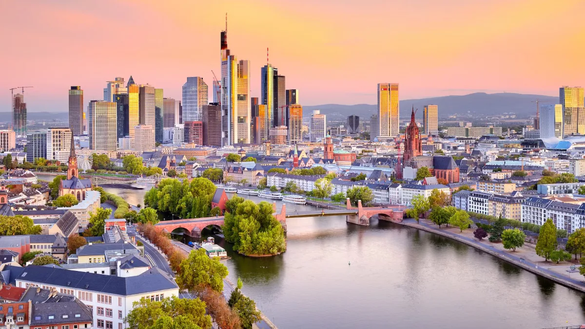 f8e16d412a75-Frankfurt-am-Main Frankfurt