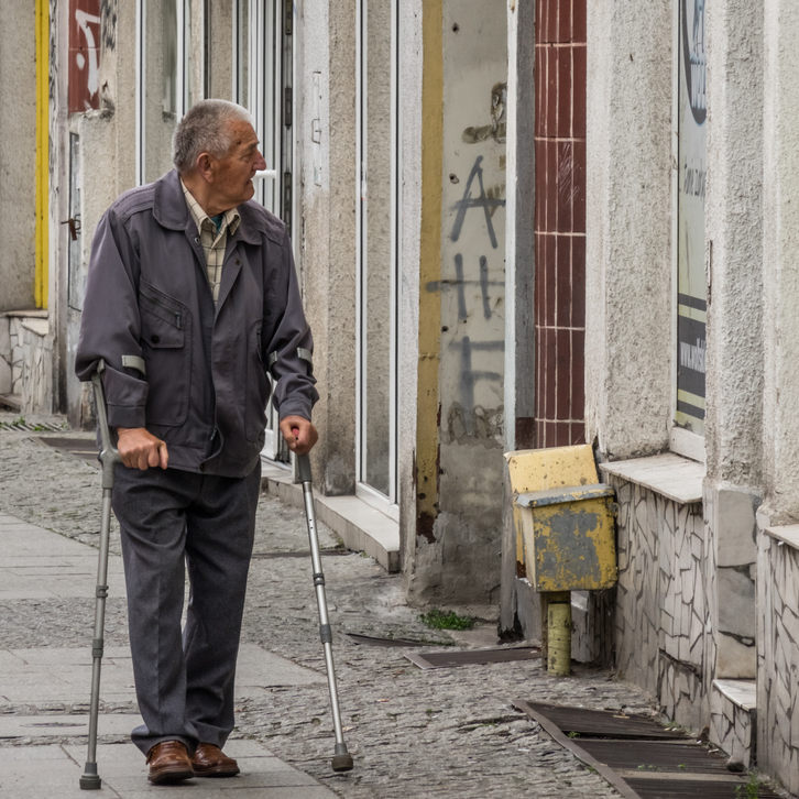 Alt Hilfe pflegebedürftig
