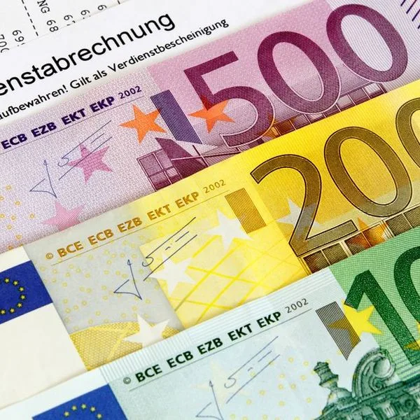 Lohn Gehalt Lohnerhöhung Gehaltserhöhung Foto iStock johannes86