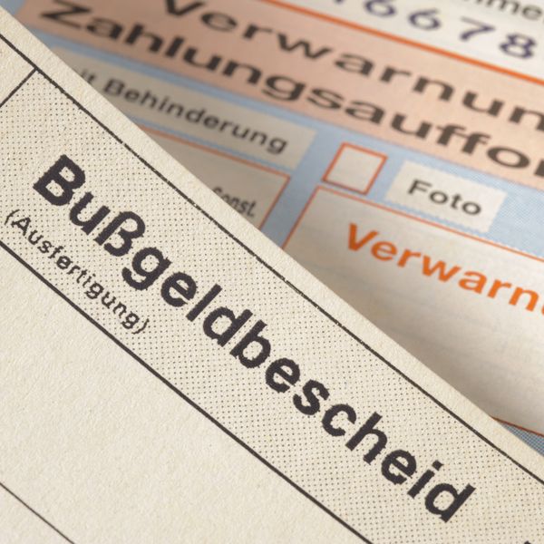 Bußgeld Geldstrafe Strafe Foto iStock filmfoto