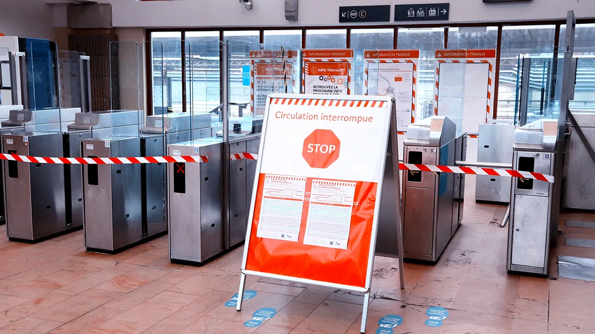 ec6155011fca-Frankreich-Paris-RER-Streik-iStock-tupungato Frankreich Paris RER Streik iStock tupungato.jpg
