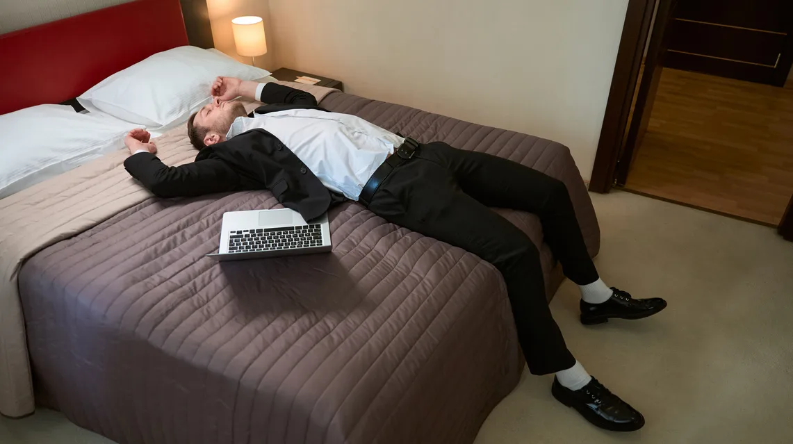 2cb4df718268-iStock-1497484318 Hotel-Aussteiger Burnout,