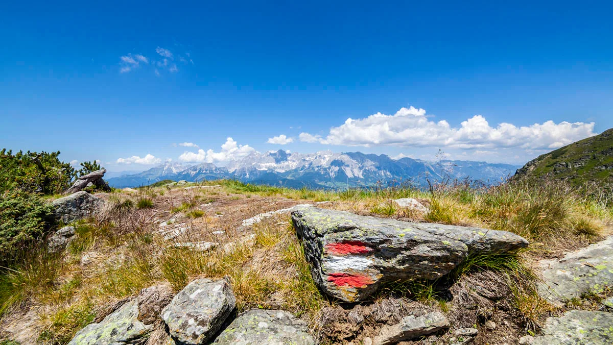 Österreich iStock photoflorenzo-1130518049 Österreich Dachstein