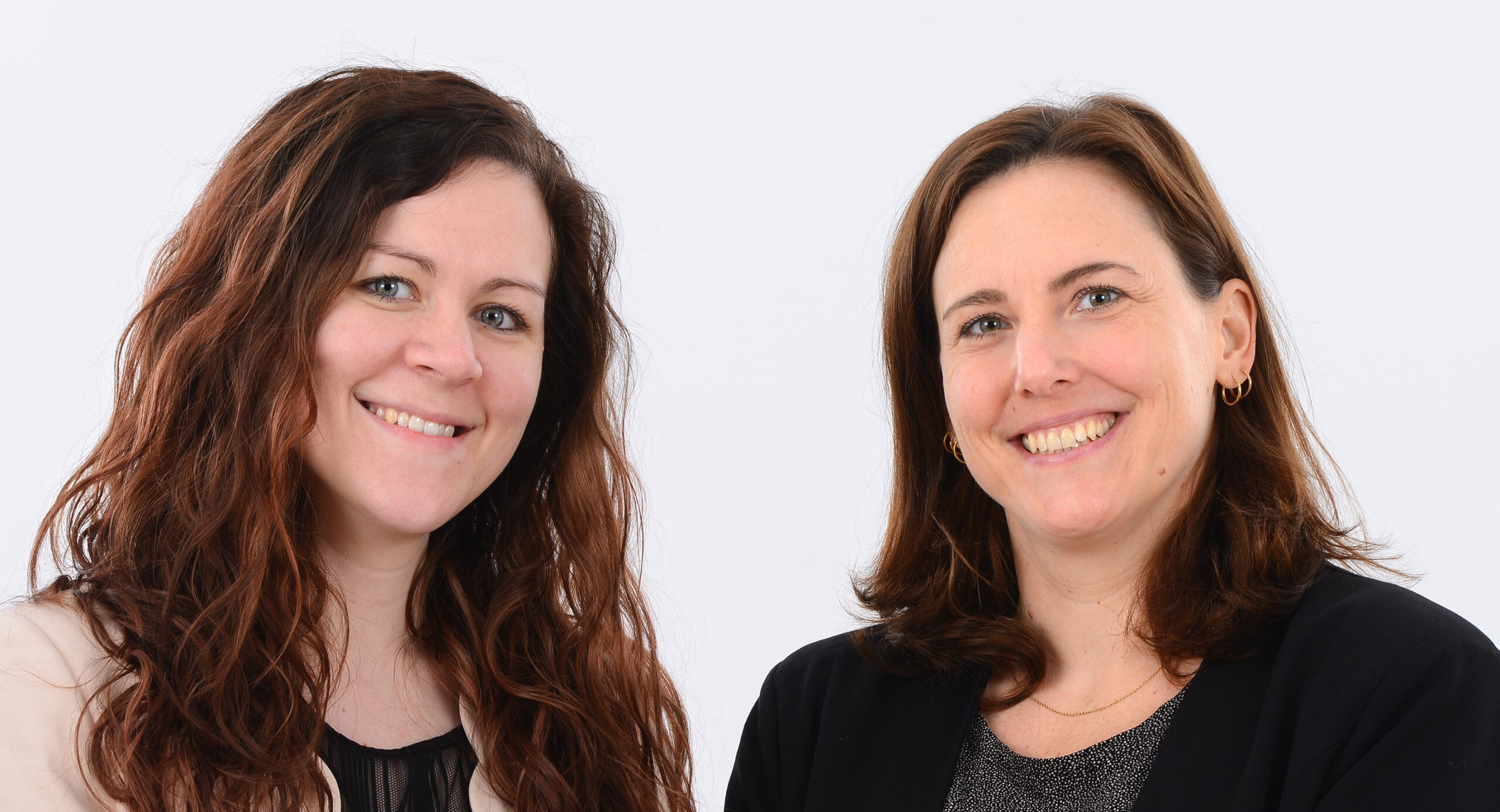 Noëlle Schäfer links und Jennifer Horn rechts Bavaria Fernreisen