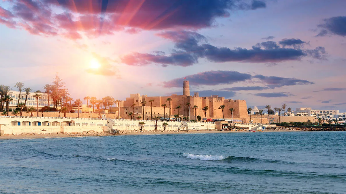 Tunesien Monastir iStock vovik_mar-540120502 Tunesien Monastir