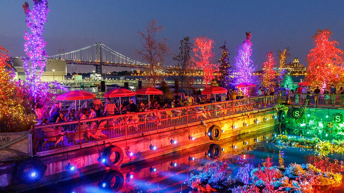 USA Philadelphia Spruce Street Harbor Park Foto PHLCVB USA Philadelphia Spruce Street Harbor Park Foto PHLCVB.jpg
