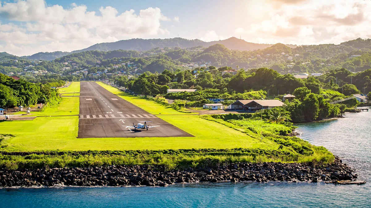 8ea3823b8af8-St-Lucia-Flughafen-Startbahn-Foto-St-Lucia-Airport St Lucia Flughafen Startbahn Foto St Lucia Airport.jpg