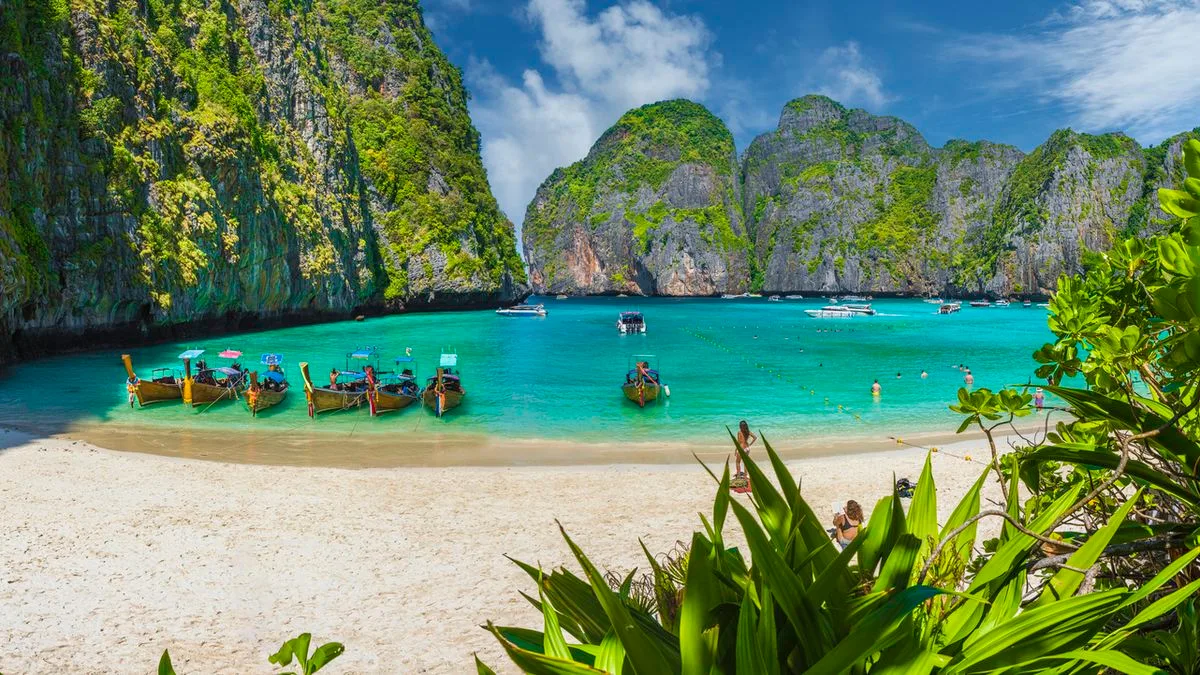 fbcfa1ea73a5-Thailand-Maya-Bay-Ko-phi-phi-Foto-iStock-Balate-Dorin Thailand Maya Bay Ko phi phi Foto iStock Balate Dorin