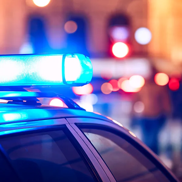 40267adabd65-Polizeiauto-Blaulicht-Nacht-iStock-Chalabala Polizeiauto Blaulicht Nacht iStock Chalabala.jpg