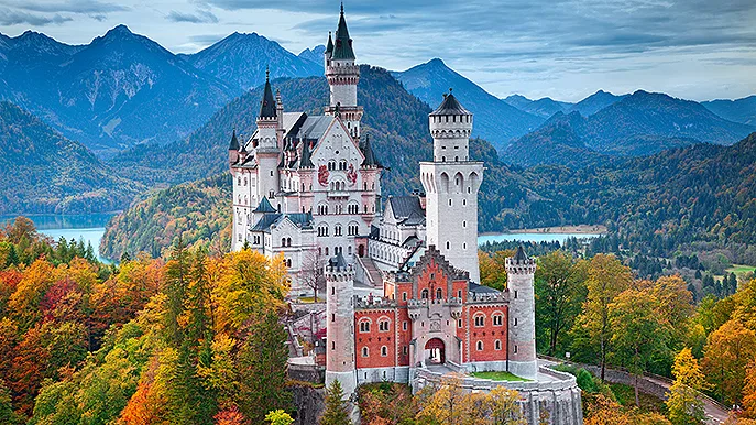 Deutschland Neuschwanstein Foto iStock Rudy Balasko Deutschland Neuschwanstein Foto iStock Rudy Balasko