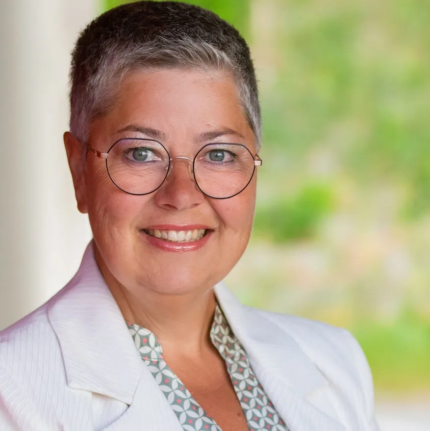 Kathleen Holotiuk
