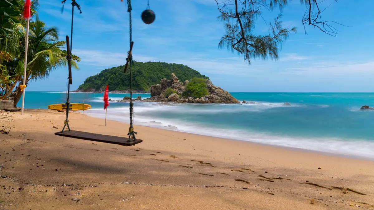 c62ff60e4618-Thailand-Phuket-Ya-Nui-Foto-iStock-Sungkom Thailand Phuket Ya Nui Foto iStock Sungkom