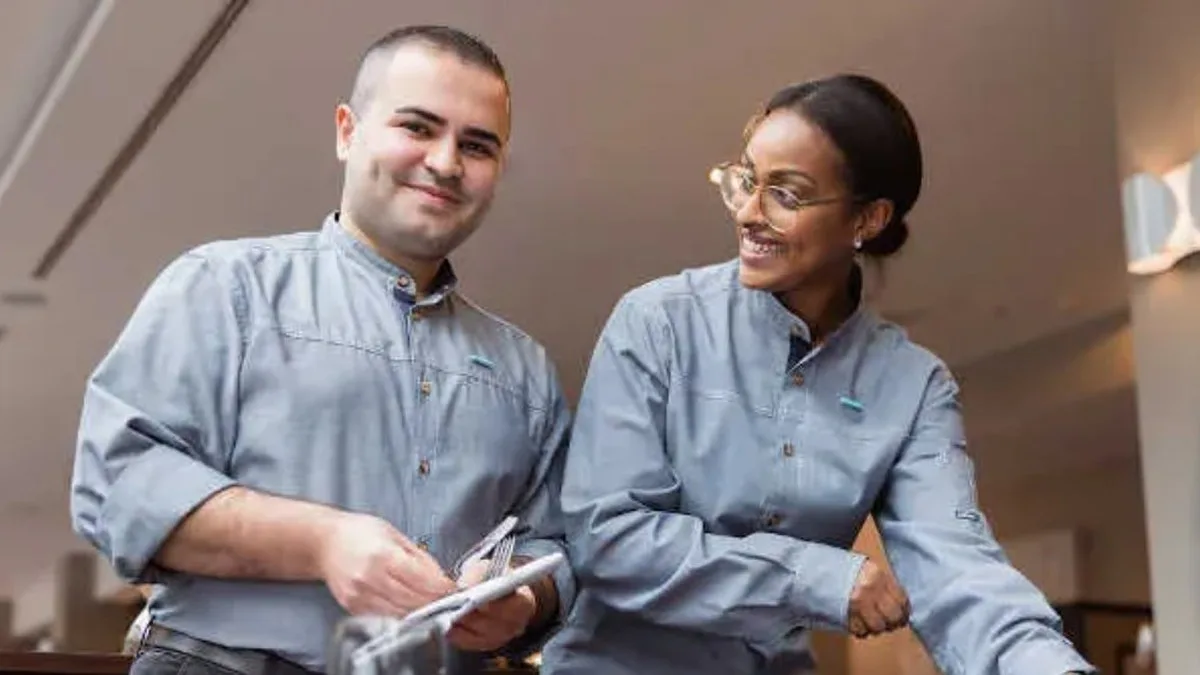 Le Meridien Frankfurt Azubis Foto Jonas Reuter Im Le Méridien Frankfurt können duale Studenten zeitgleich eine Ausbildung absolvieren