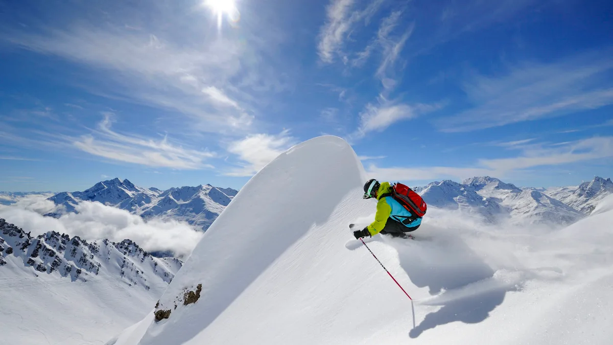 Freerider Foto TVB St Anton am Arlberg Auf der Suche nach der perfekten Freeride-Spur Foto TVB St Anton am Arlberg