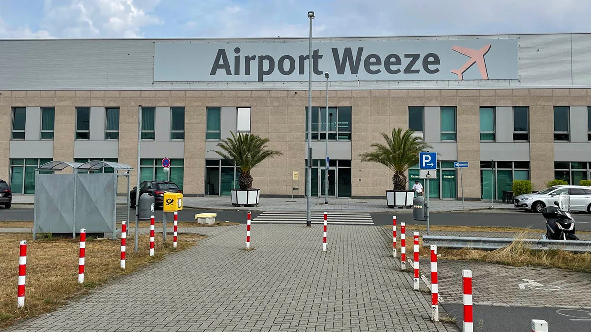 49fdfd3fcced-Airport-Weeze Airport Weeze