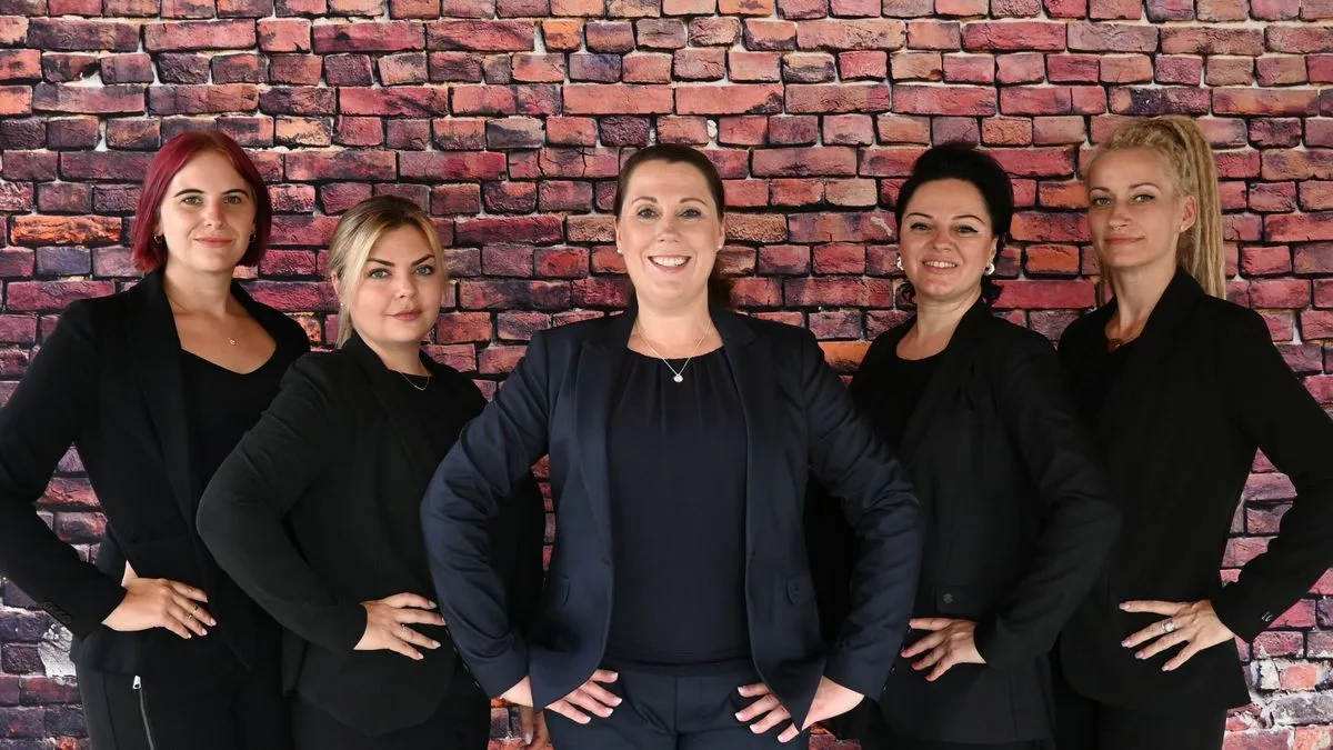 018281ec4180-Housekeeping-Akademie-Foto-Housekeeping-Akademie Housekeeping Akademie Foto Housekeeping Akademie