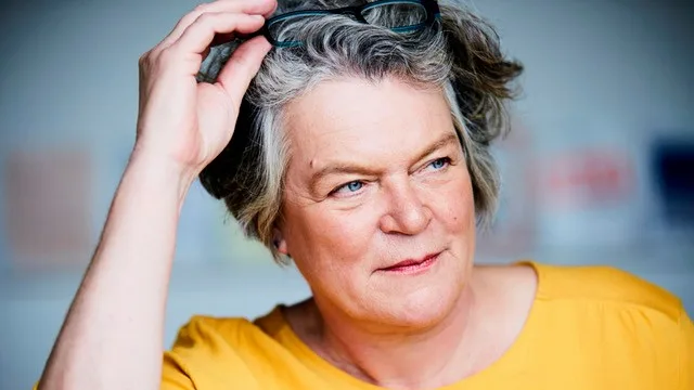 7e7e77acf7ea-Broezel-Claudia Brözel Claudia