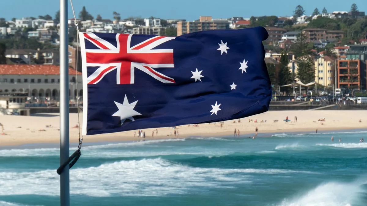 6b24ab35492e-Australien-Flagge-Bondi-Beach-Foto-iStock-SCM-Jeans Australien Flagge Bondi Beach Foto iStock SCM Jeans