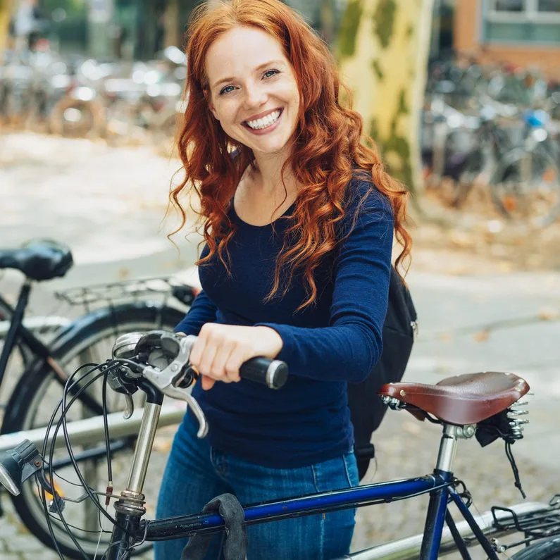 Fahrrad Fahrradfahrerin Radfahren Studentin Azubi