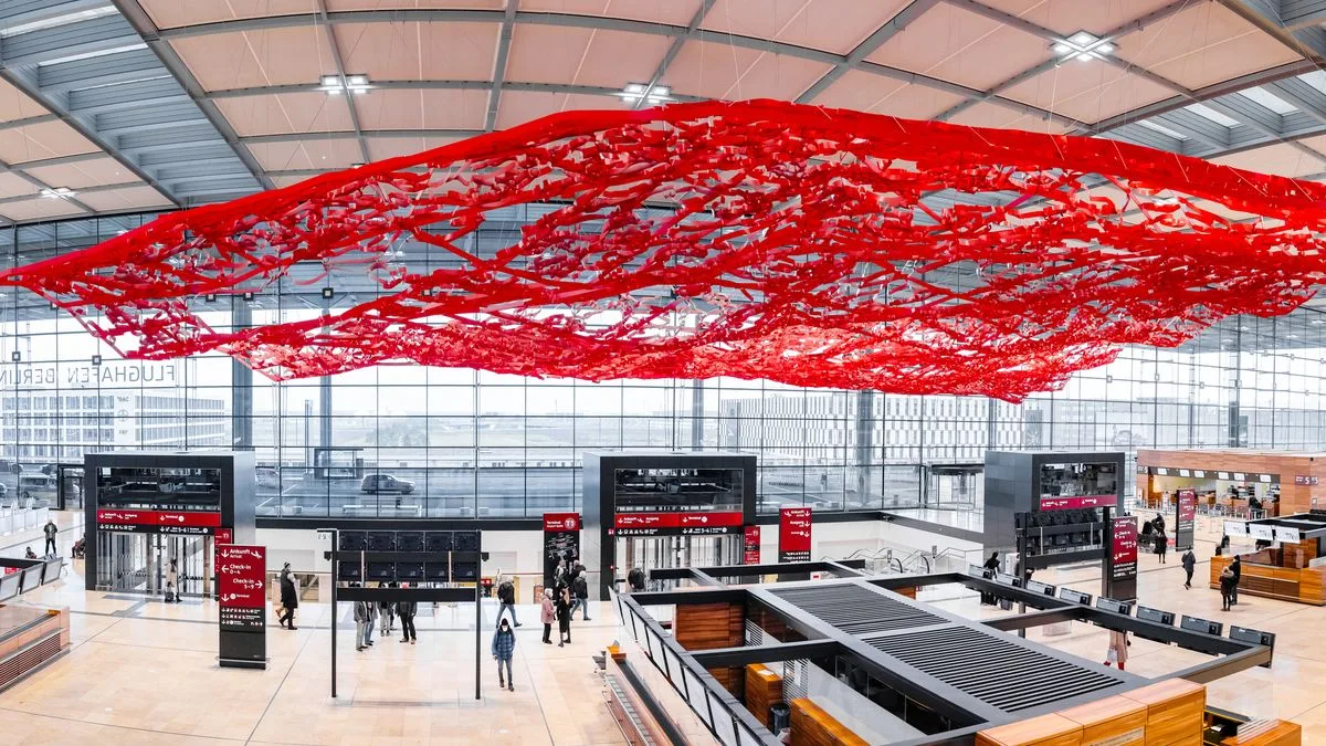 0e5e7a4822a5-Berlin-Flughafen-Decke-BER-Foto-iStock-Elen-marlen Berlin Flughafen Decke BER Foto iStock Elen marlen