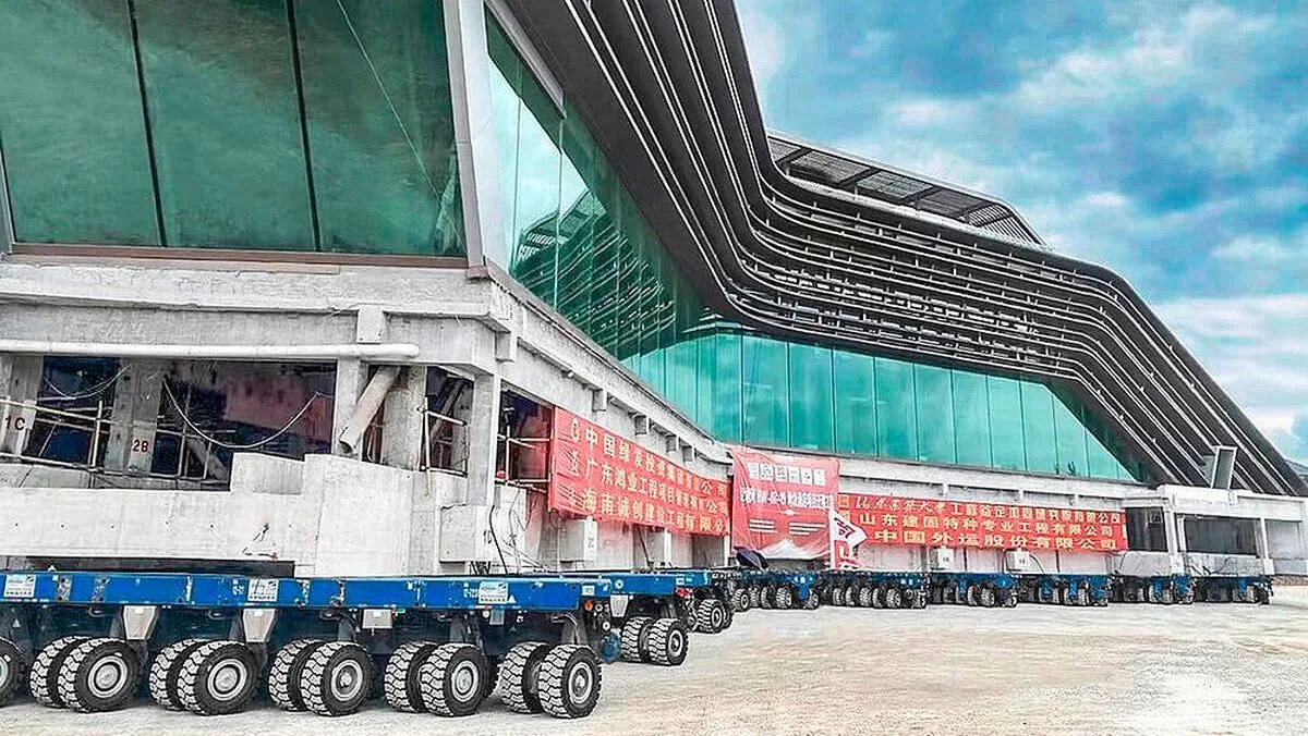 edac3deab0c7-Hotel-Transport-Sinotrans-Heavy-Lift-Foto-TII-Scheuerle Hotel Transport Sinotrans Heavy-Lift Foto TII Scheuerle