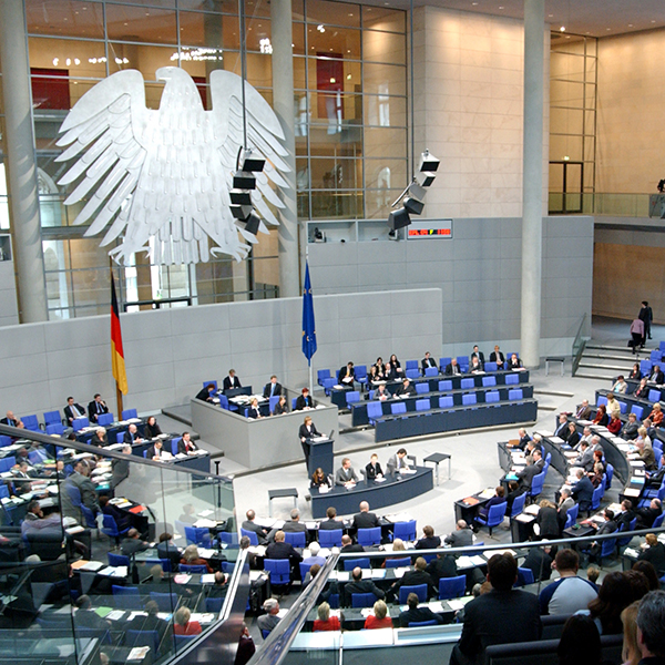 Bundestag Plenarsaal Foto Hans-Günther Oed.jpg