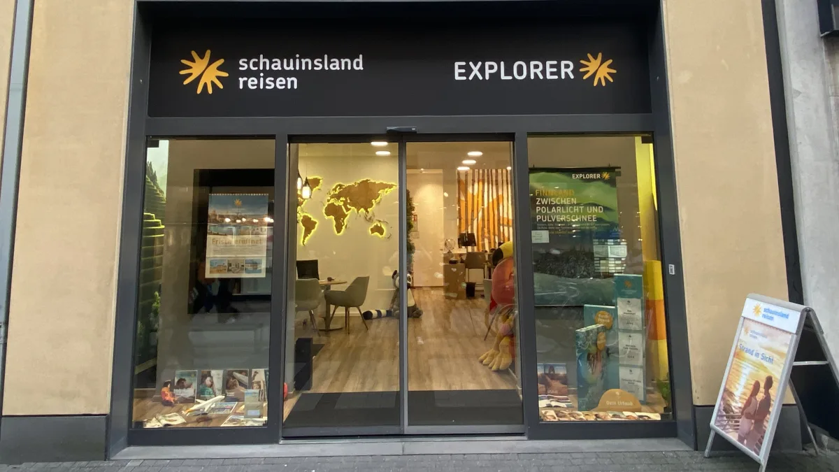 2e784905cf42-Reisebuero_Koeln_Aussenansicht SLR Explorer Reisebüro Köln Außenansicht