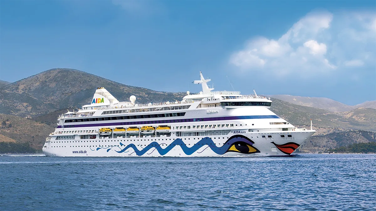 Aida Aura an einer Küste Foto Aida Cruises Aida Aura an einer Küste Foto Aida Cruises