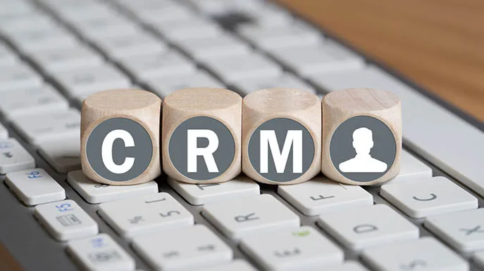 CRM iStock www.fotogestoeber.de-1078588812 CRM