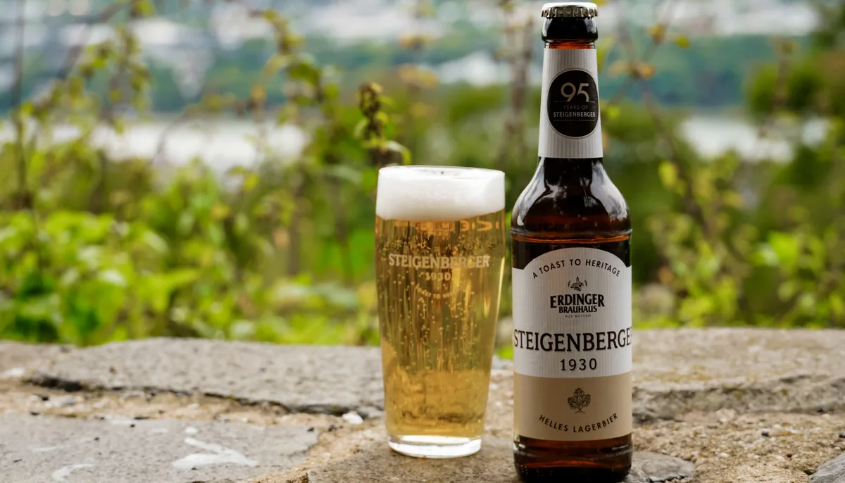 d5bf530febd1-Steigenberger-Jubilae-ger-Hotels-GmbH-2- Bier Flasche Helles Steigenberger