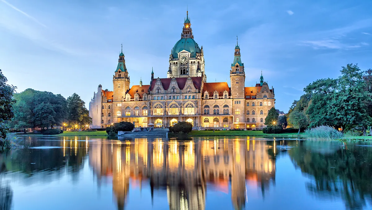 e8f78497a580-Deutschland-Hannover-Neues-Rathaus-iStock-bbsferrari Deutschland Hannover Neues Rathaus iStock bbsferrari.jpg