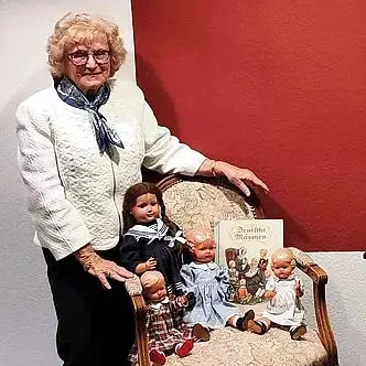 Kursana Trödelmarkt Residenz Wedel.jpg