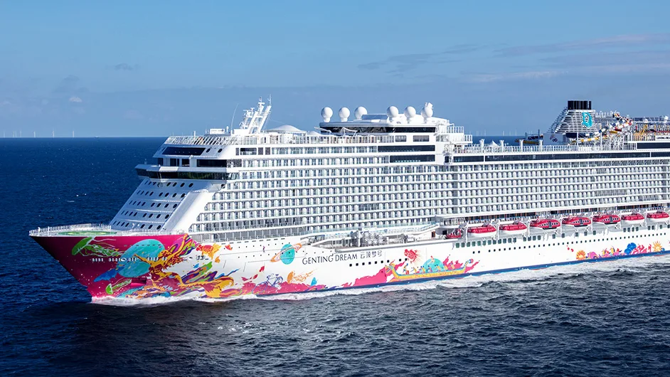 World Dream von Genting Foto Meyer Werft World Dream von Genting Foto Meyer Werft.jpg