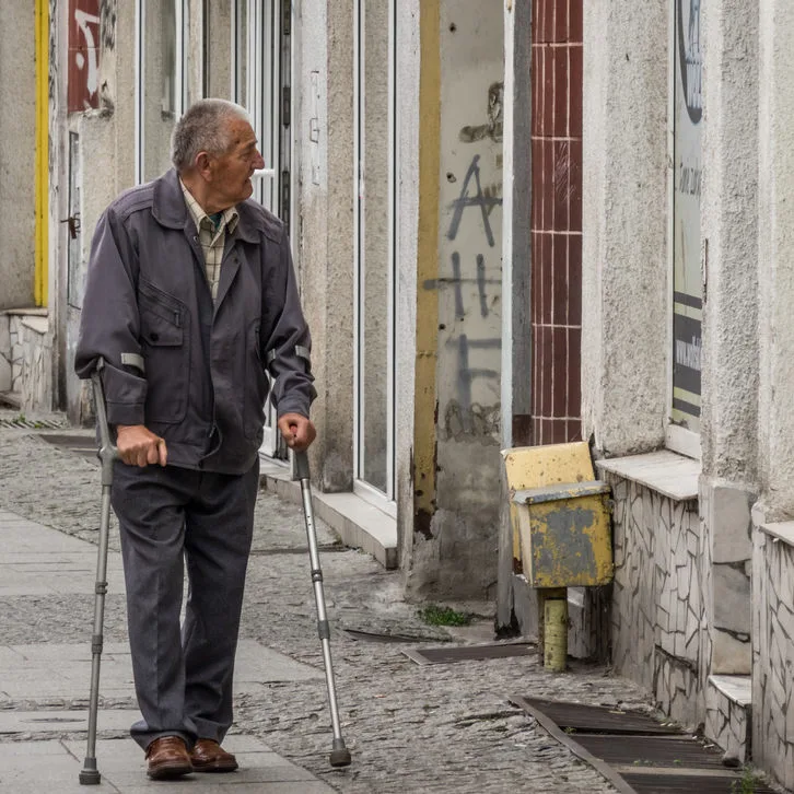 Alt Hilfe pflegebedürftig