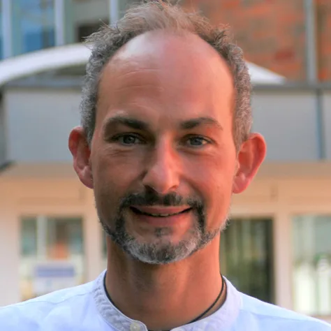 Bocks-Raeth Joachim Seniorenheim Moerser Schlosspark Foto Grafschafter Diakonie.jpg