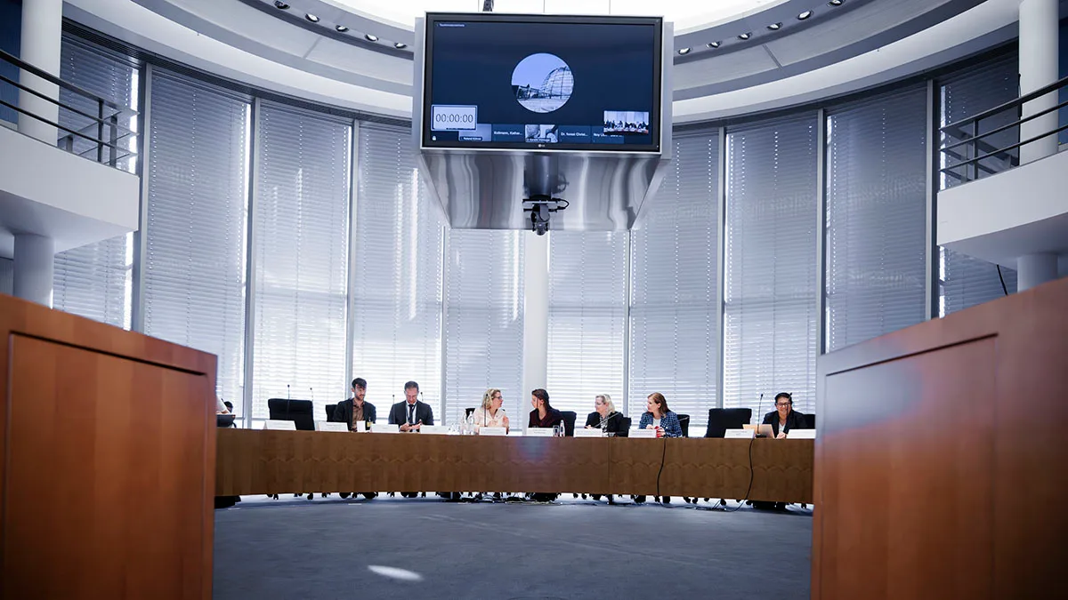 52f673649251-Tourismusausschuss-Bundestag-Felix-Zahn-photothek-5017553 Tourismusausschuss