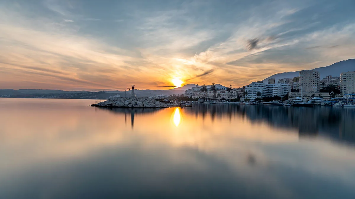 2b14e10aaa75-Spanien-Estepona-iStock-Timothy-Knox-961012642 Spanien Estepona