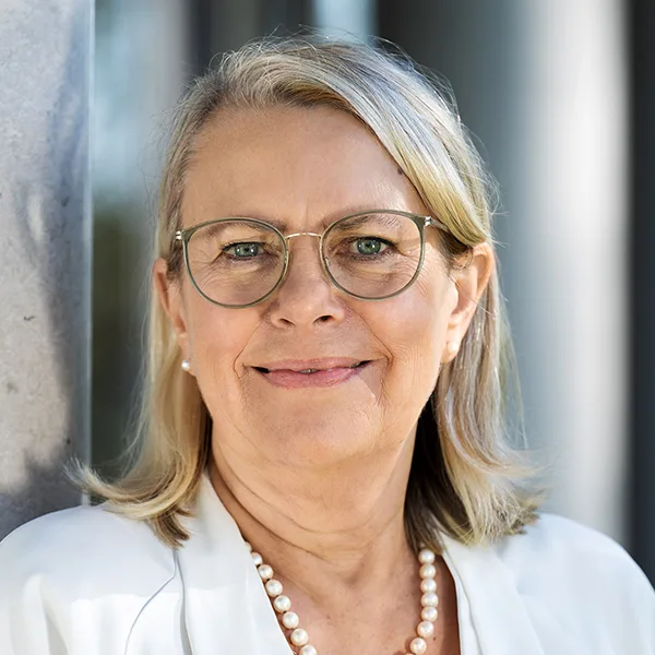 Scheck Susanne Württembergische Schwesternschaft vom Roten Kreuz.jpg