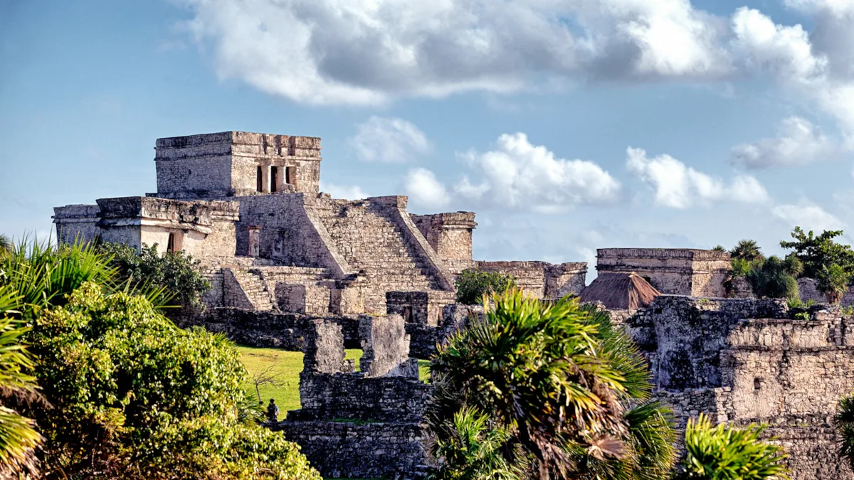 Mexiko Tulum Pyramide iStock vwalakte.jpg Mexiko Tulum Pyramide iStock vwalakte.jpg