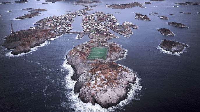 Henningsvaer