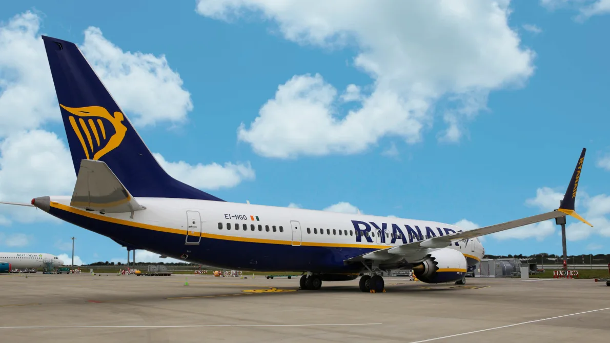 97d1ed610603-Ryanair Ryanair Boeing 737