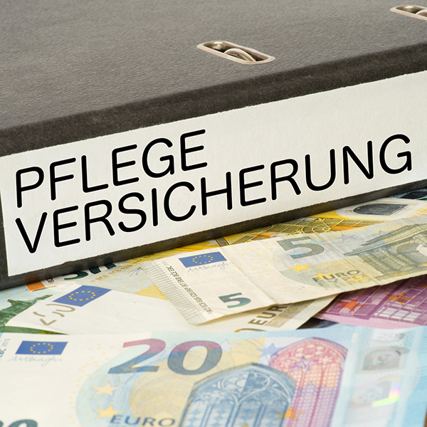 Pflegeversicherung Ordner Geld iStock Stadtratte.jpg