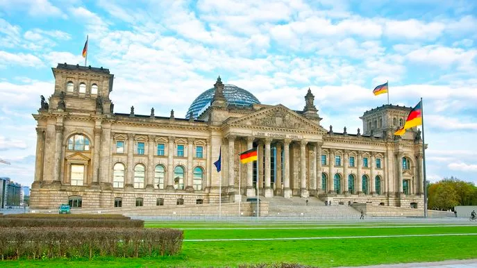 Deutscher Bundestag Foto iStock RomanBabakin Deutscher Bundestag Foto iStock RomanBabakin