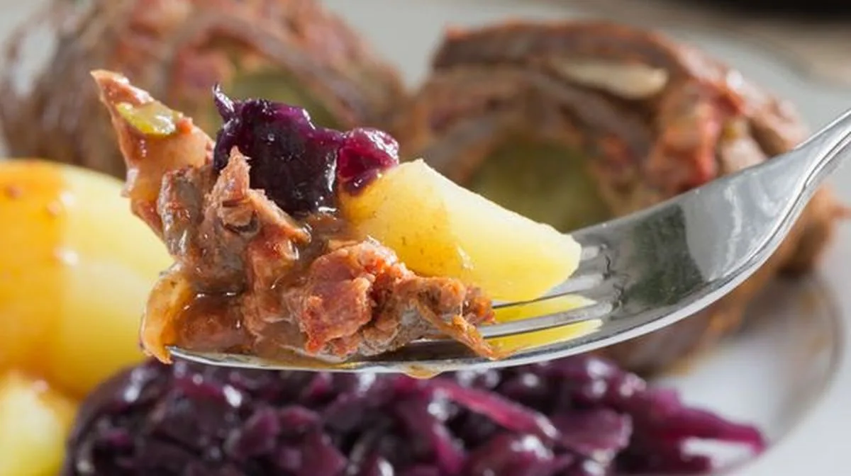 ba266672c551-Rinderroulade-Catering-Essen-Verpflegung-169-Foto-iStock-8vFanI Rinderroulade Catering Essen Verpflegung 169 Foto iStock 8vFanI